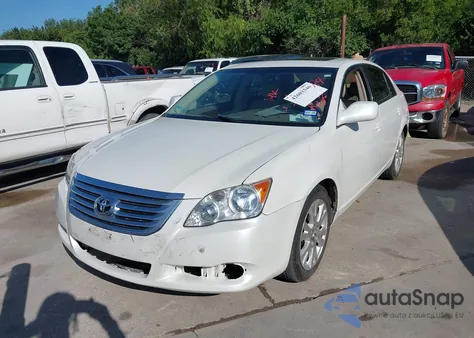 2010 Toyota Avalon Xls z USA, uszkodzony, nr VIN 4T1BK3DB5AU363884